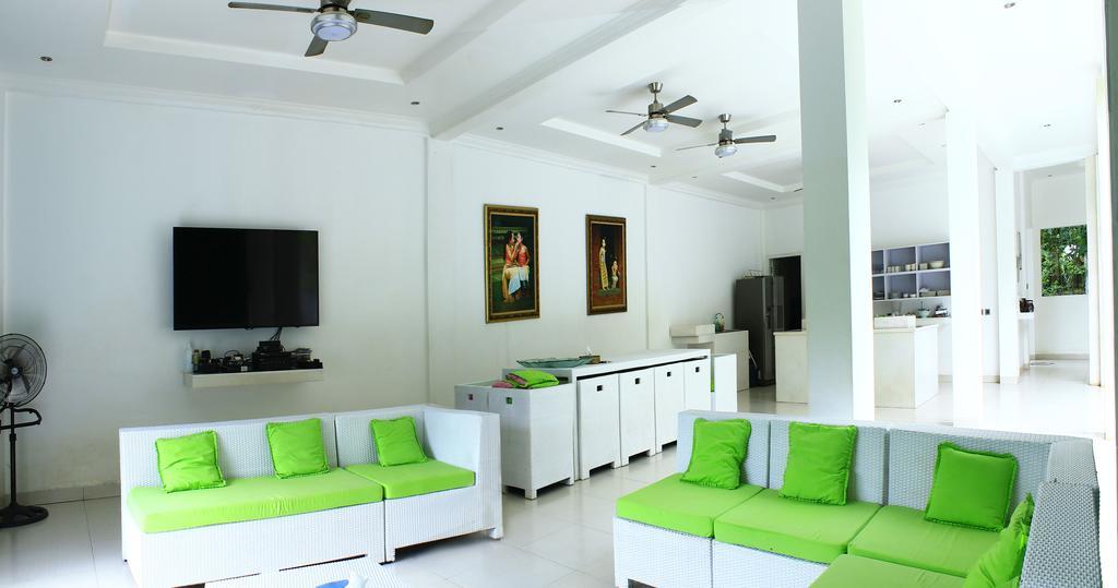 Villa Putih Lovina Luaran gambar